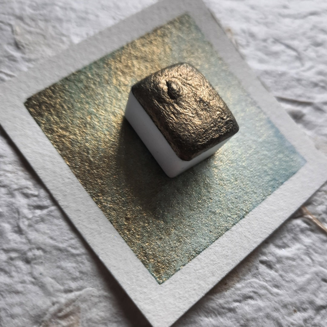 Synthetic Mica - "Golden Willow" - Green/Gold Shimmer