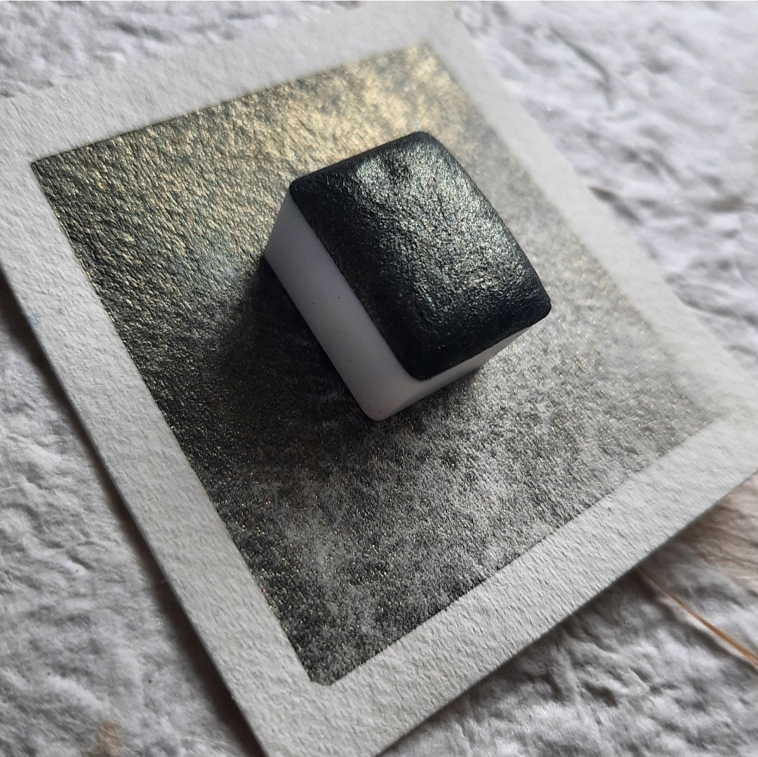 Synthetic Mica - "Juniper Green" - Dark Green Shimmer - Individual Pan
