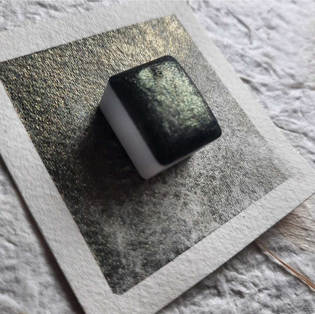 Synthetic Mica - "Juniper Green" - Dark Green Shimmer - Individual Pan