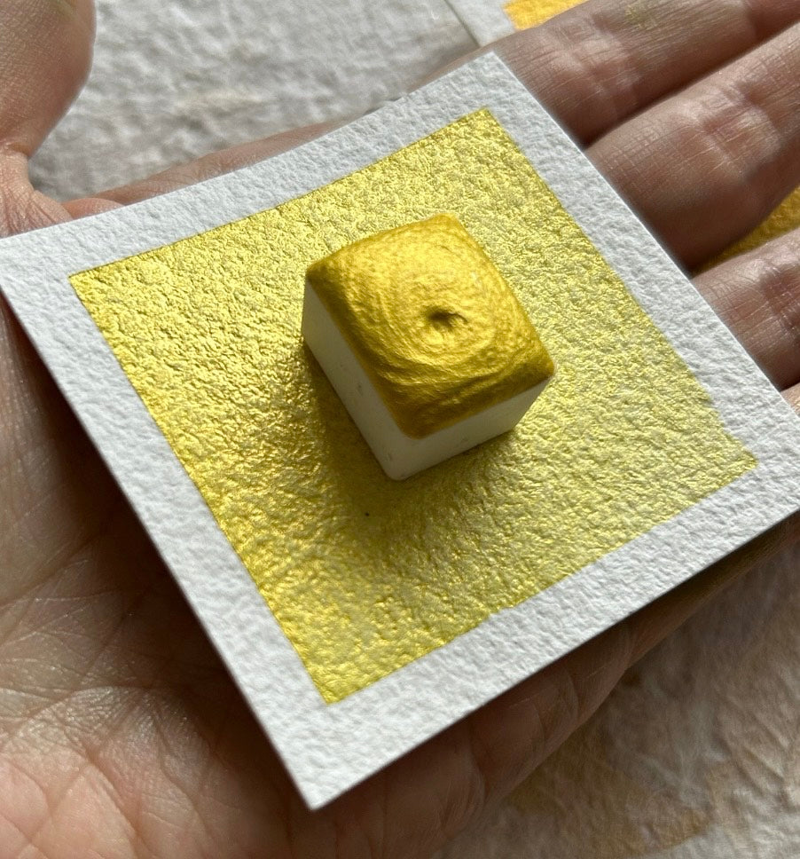 Synthetic Mica - "Lemon Yellow"