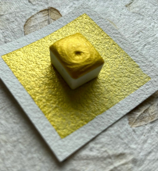 Synthetic Mica - "Lemon Yellow"