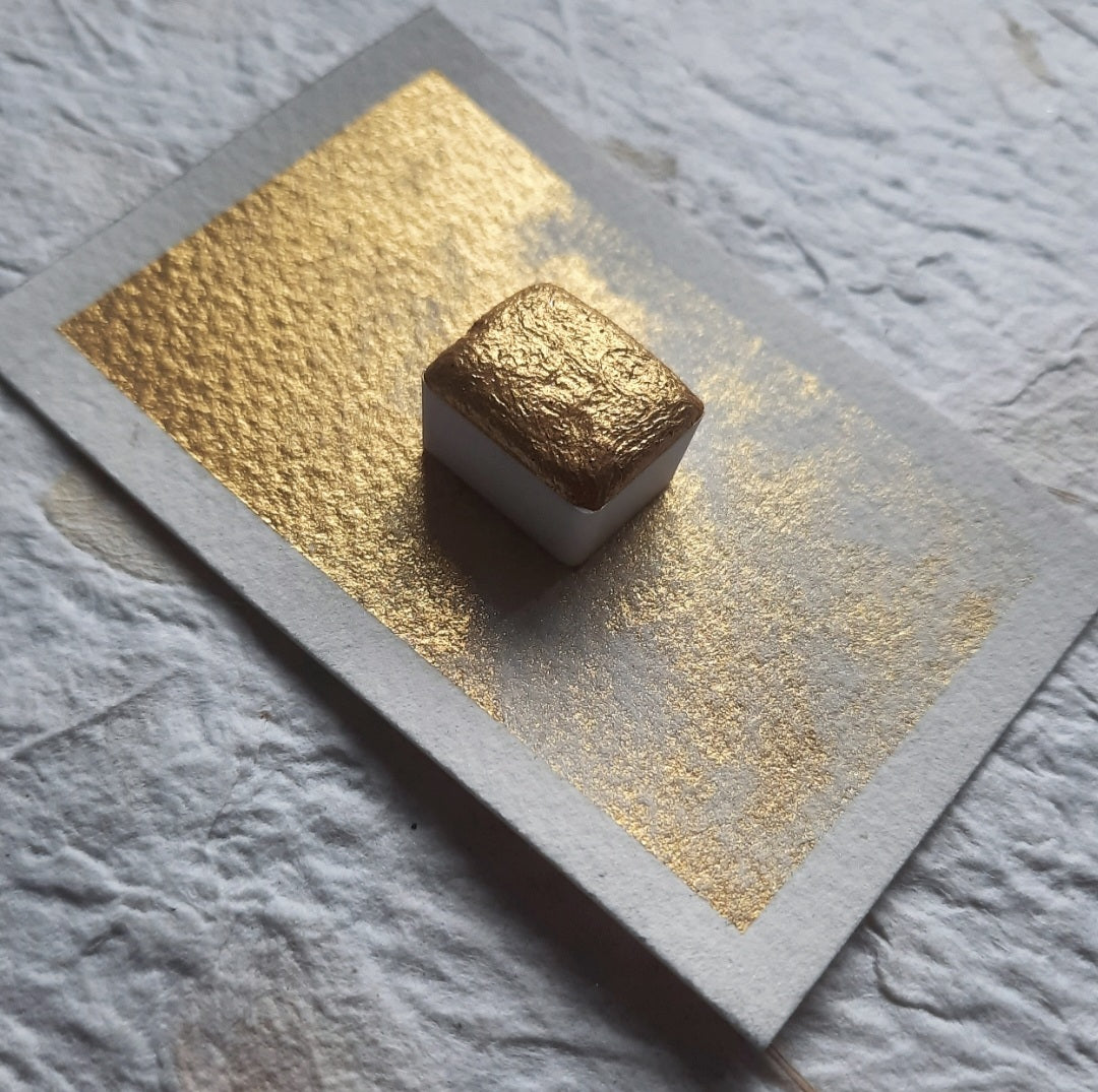"Mangata" - Synthetic Mica