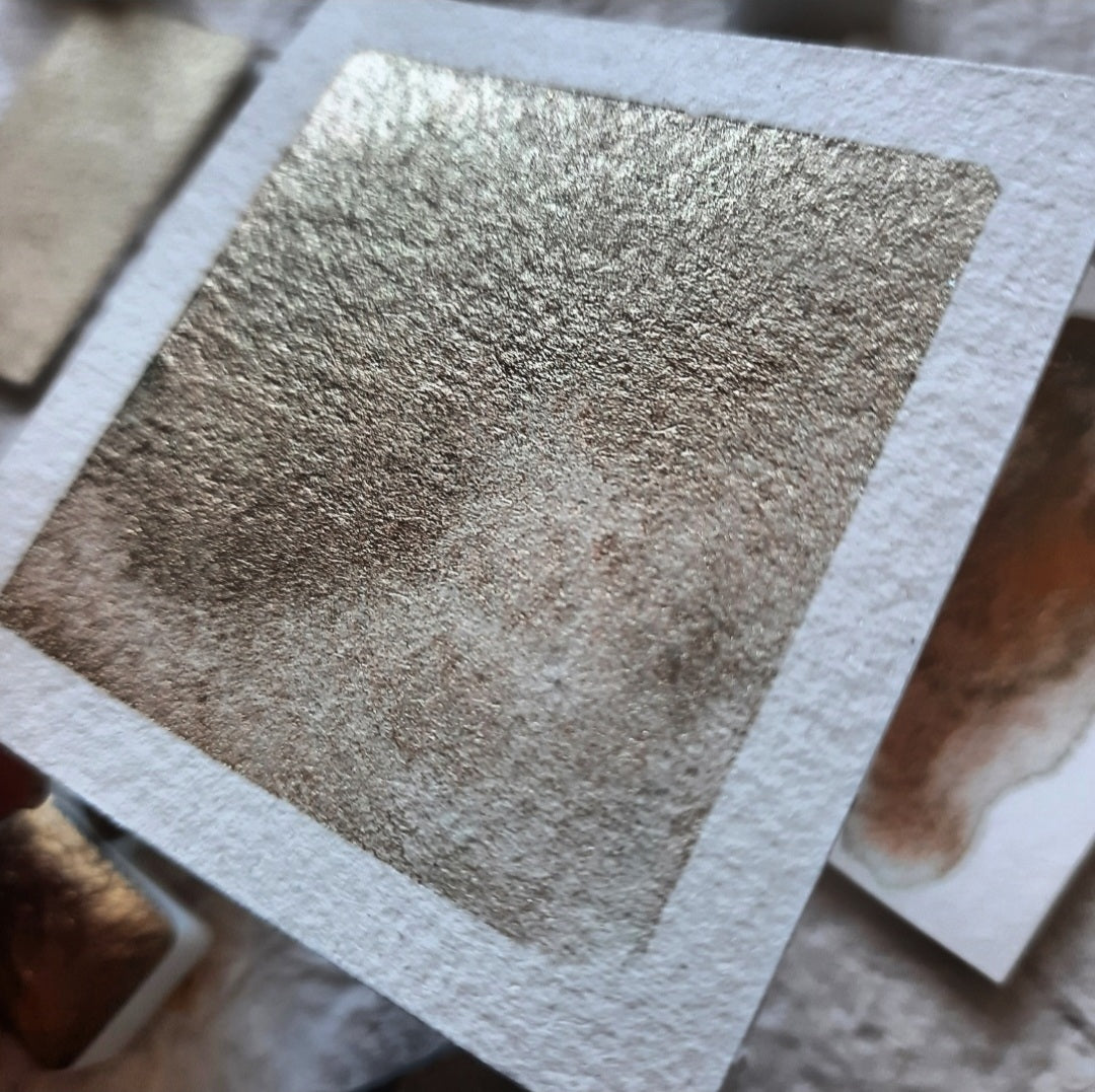 "Sandy Gold" - Synthetic Mica
