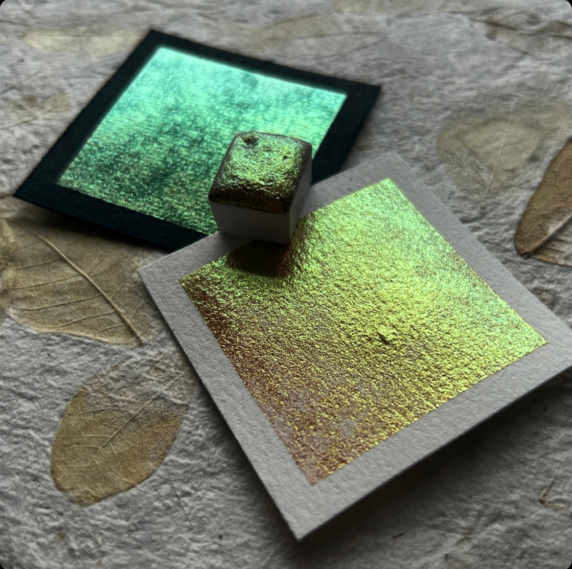 "Golden Dragon" - Chameleon Colourshifter