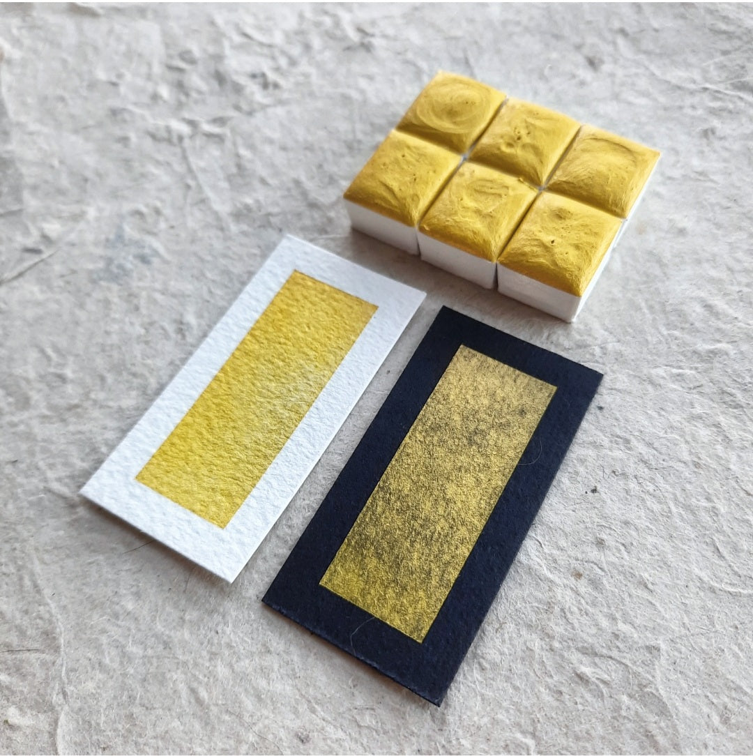 Discontinued - "Buttercup Yellow" - Yellow Shimmer - Individual Half Pan