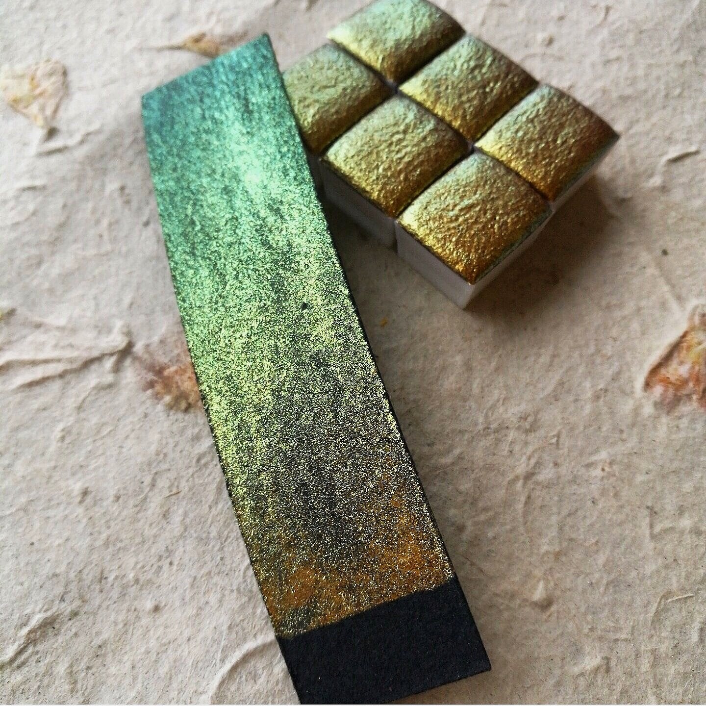 "Golden Dragon" - Chameleon Colourshifter