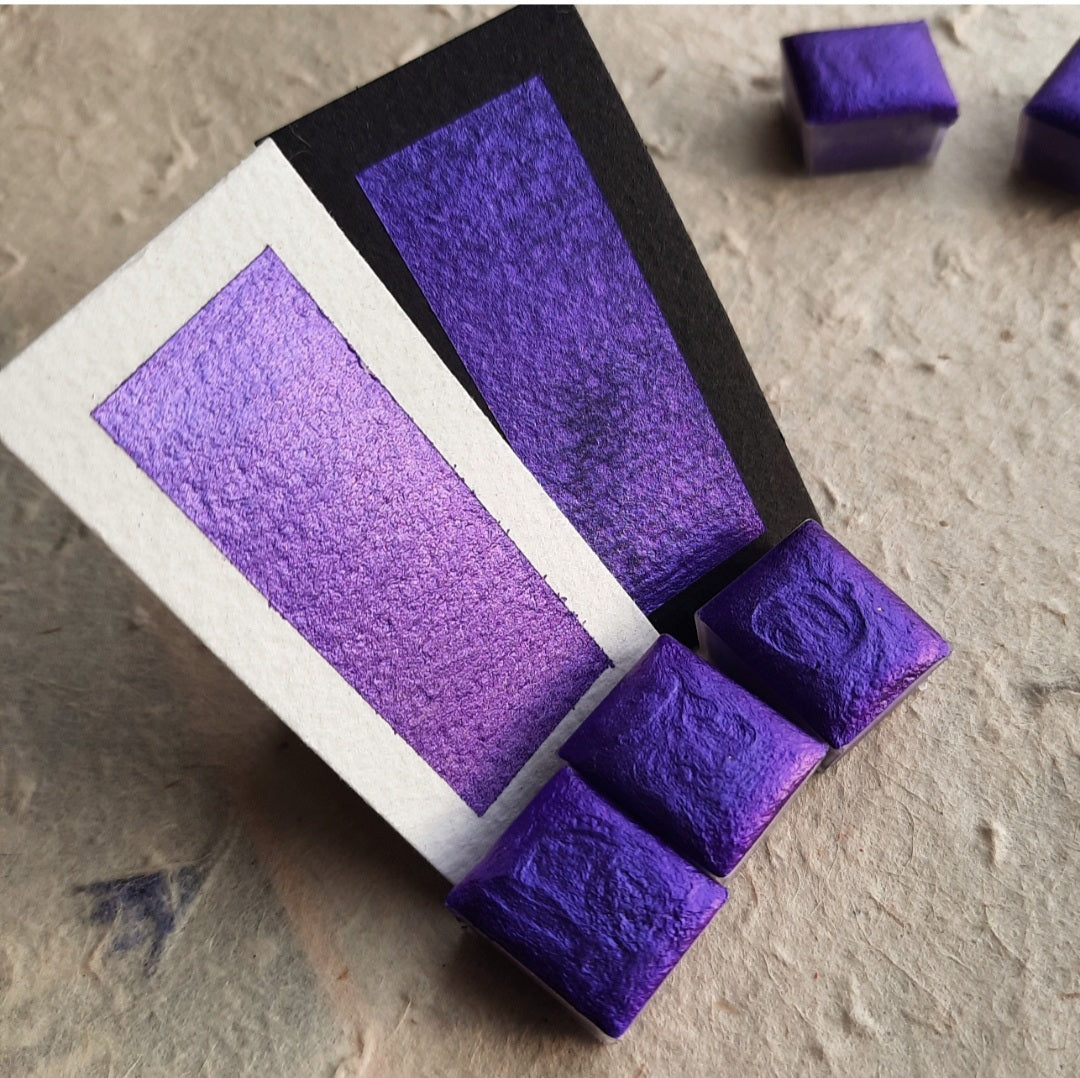 "Iris Purple" - Synthetic Mica