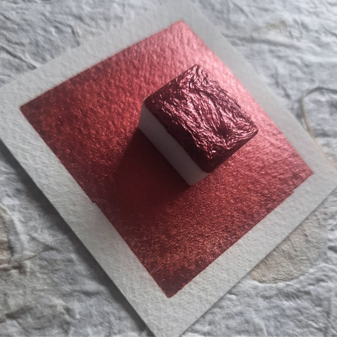 "Comet Red" - Synthetic Mica Red Shimmer - Individual Pan