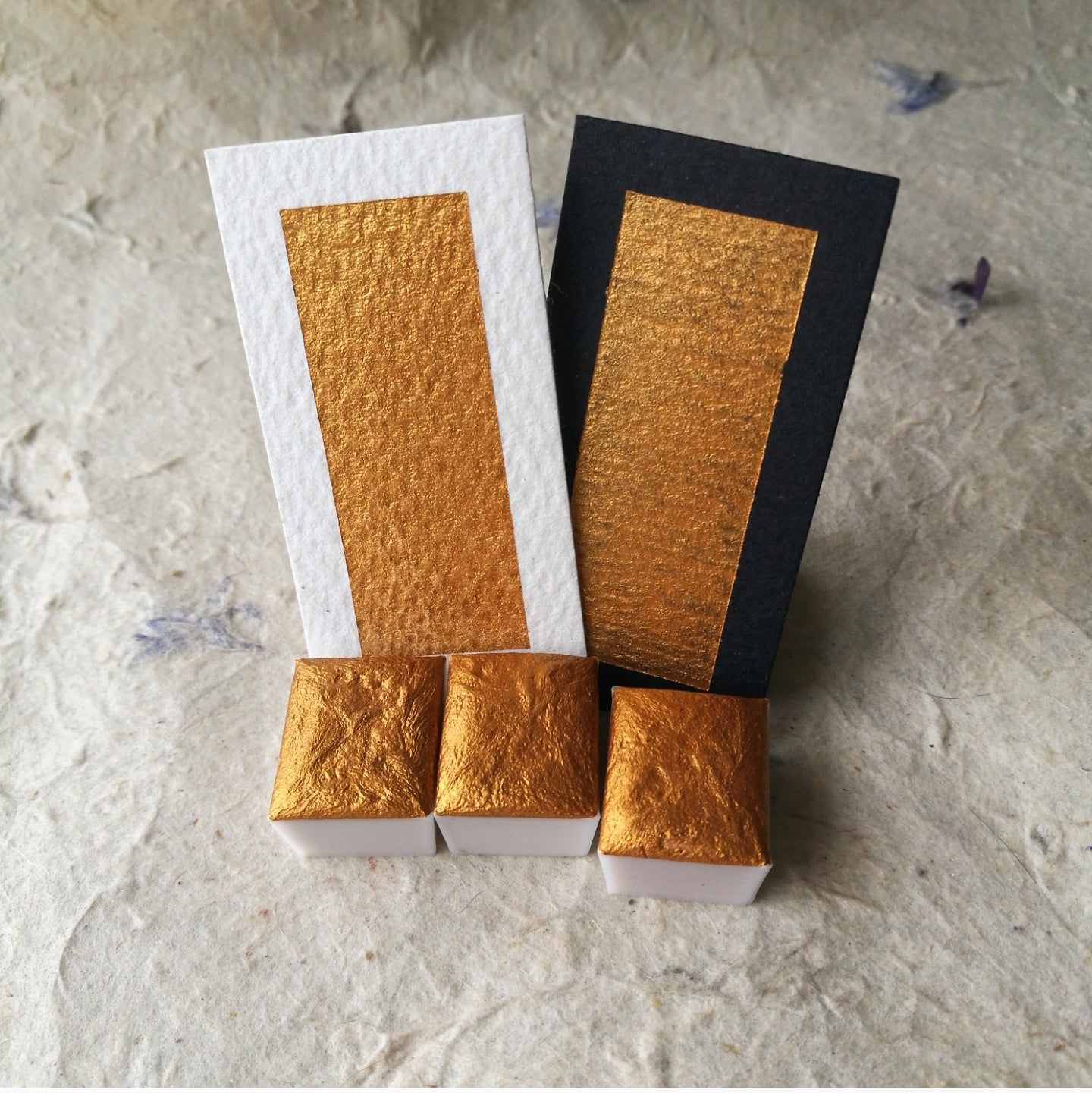 "Honey Gold" - Dark Gold Shimmer - Individual Pan