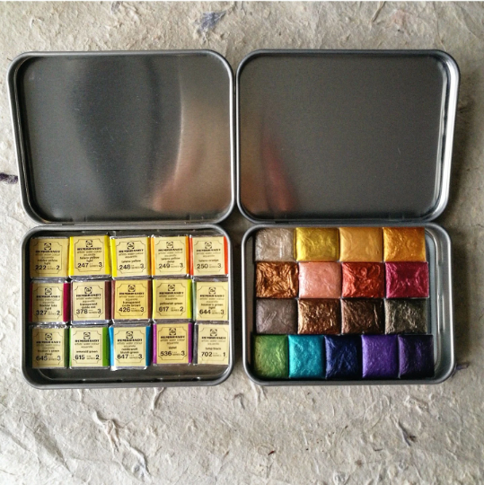 Medium Empty Watercolor Tin WITH 50 Magnetized Plastic Half Pans